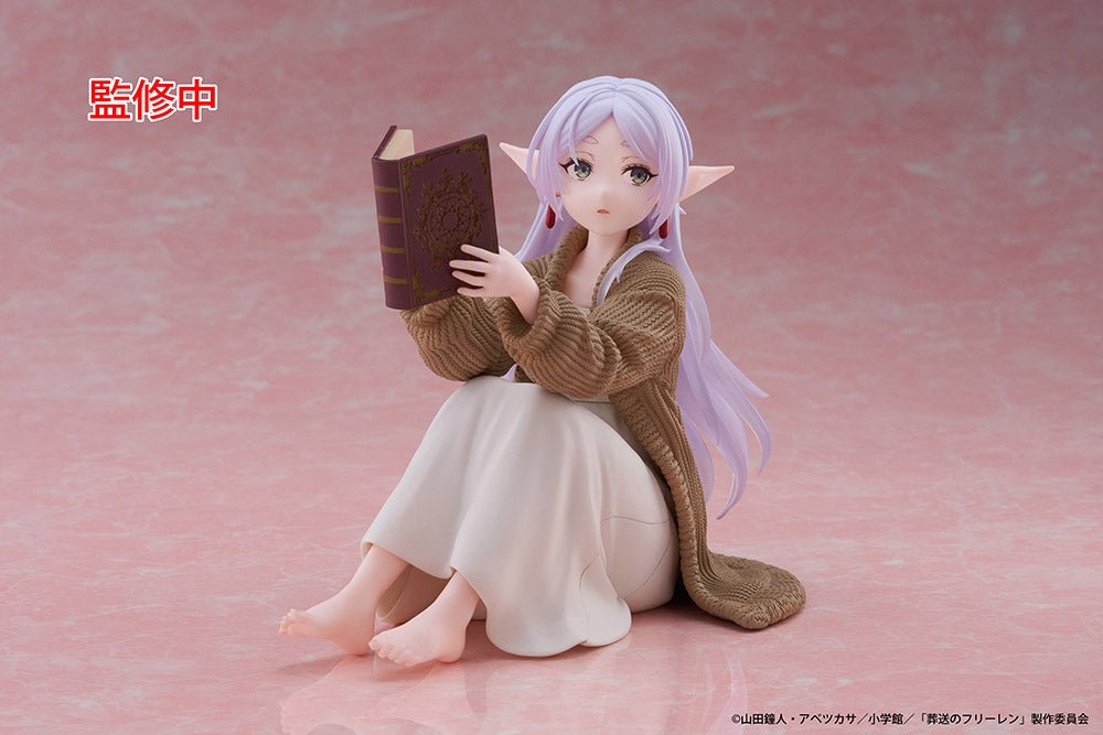 Taito - Frieren: Beyond Journey's End Desktop Cute Figure - Frieren (Roomwear Ver.) - Good Game Anime