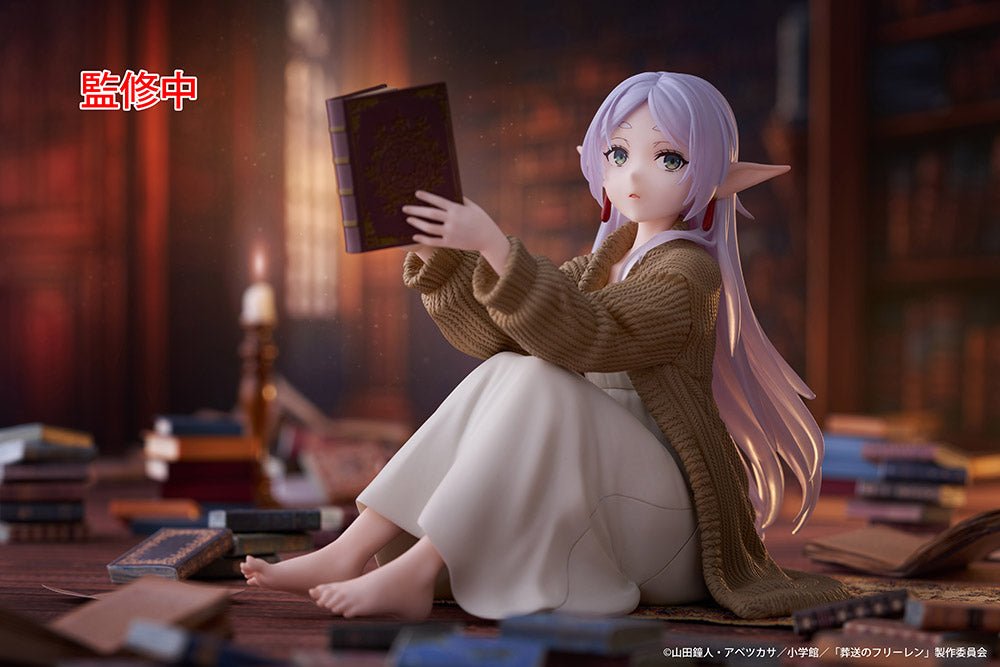 Taito - Frieren: Beyond Journey's End Desktop Cute Figure - Frieren (Roomwear Ver.) - Good Game Anime