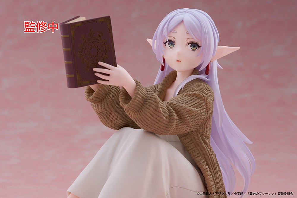 Taito - Frieren: Beyond Journey's End Desktop Cute Figure - Frieren (Roomwear Ver.) - Good Game Anime